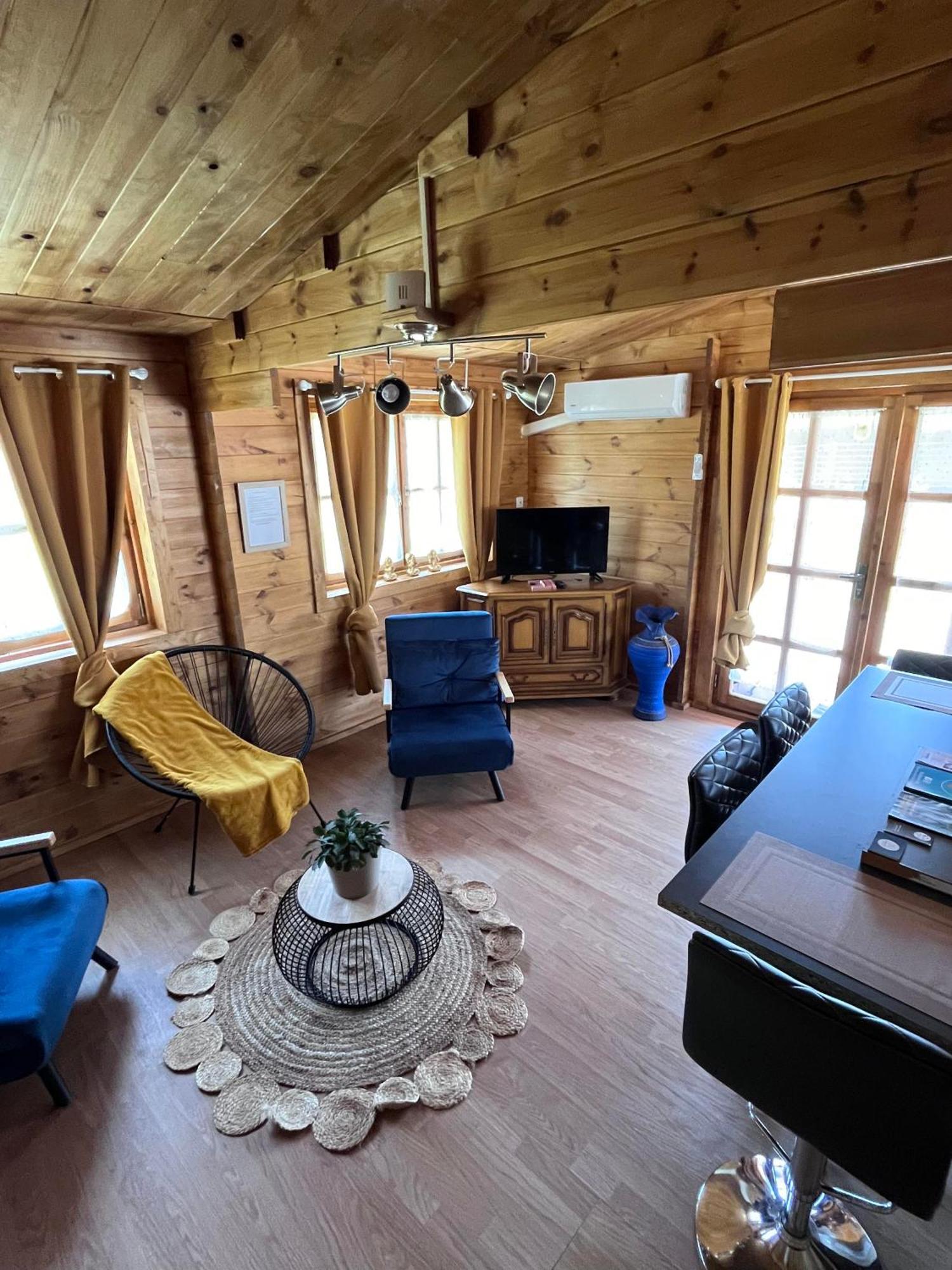 Chalet En Sologne A Villefranche Sur Cher Exterior photo
